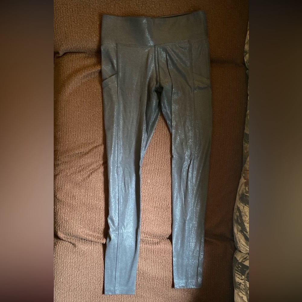 PINK Victoria's Secret Shiny Black Leggings